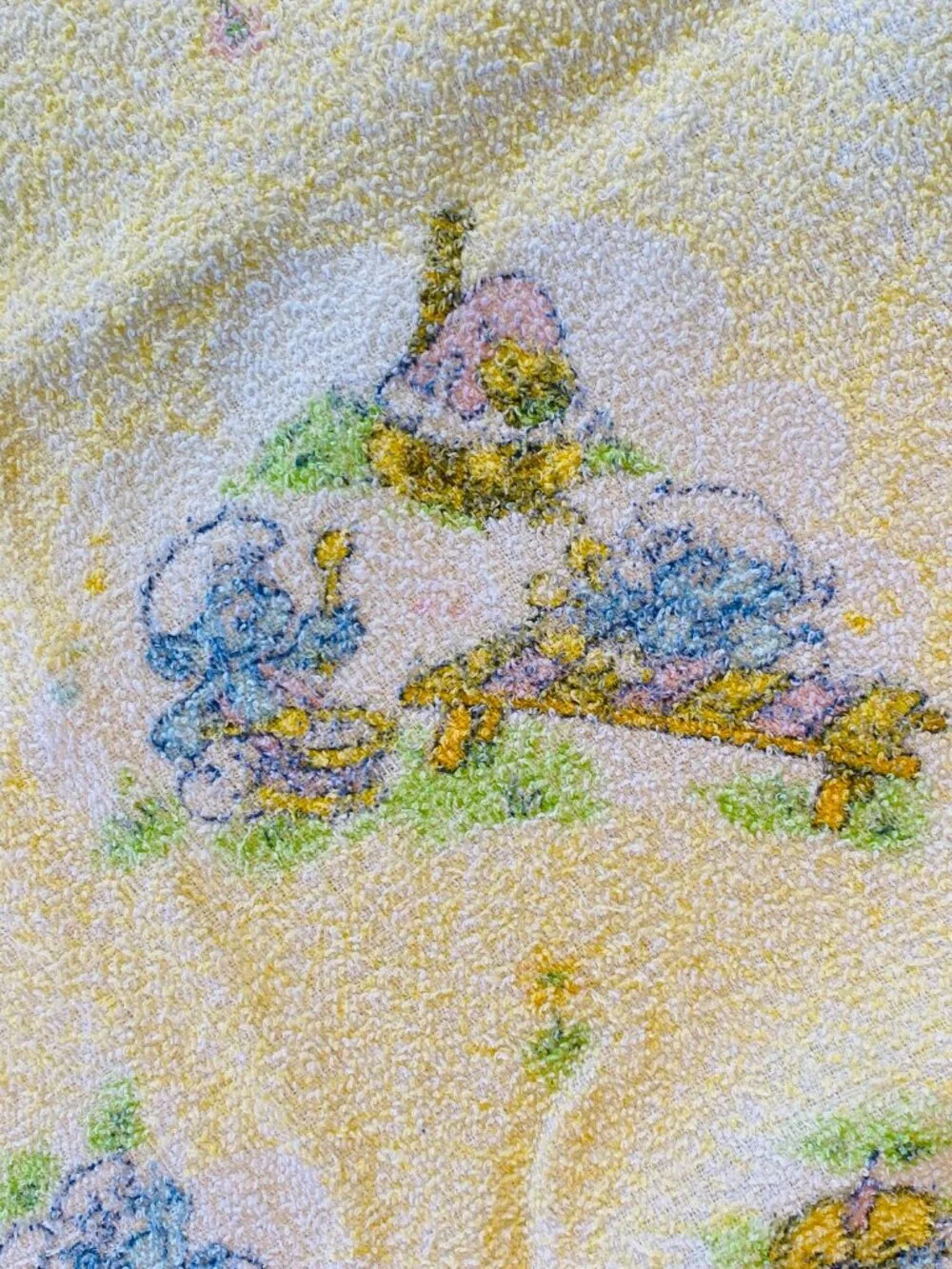 The Smurfs Vintage 1980s baby hooded bath towel 35 X 26 inches terrycloth